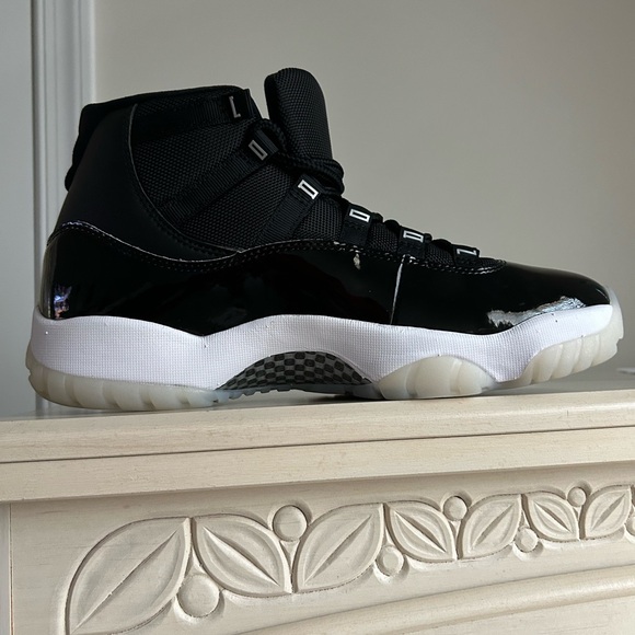 Jordan 11 Retro - Picture 5 of 14